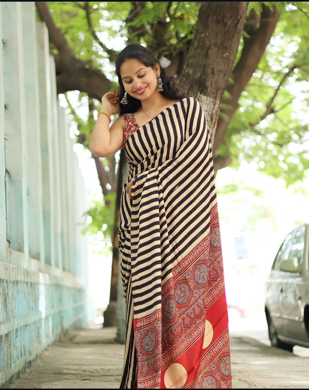 Stylish Beige & Black Striped Saree with Contrast Pallu | Trendy Casual & Office Wear Saree for Women
