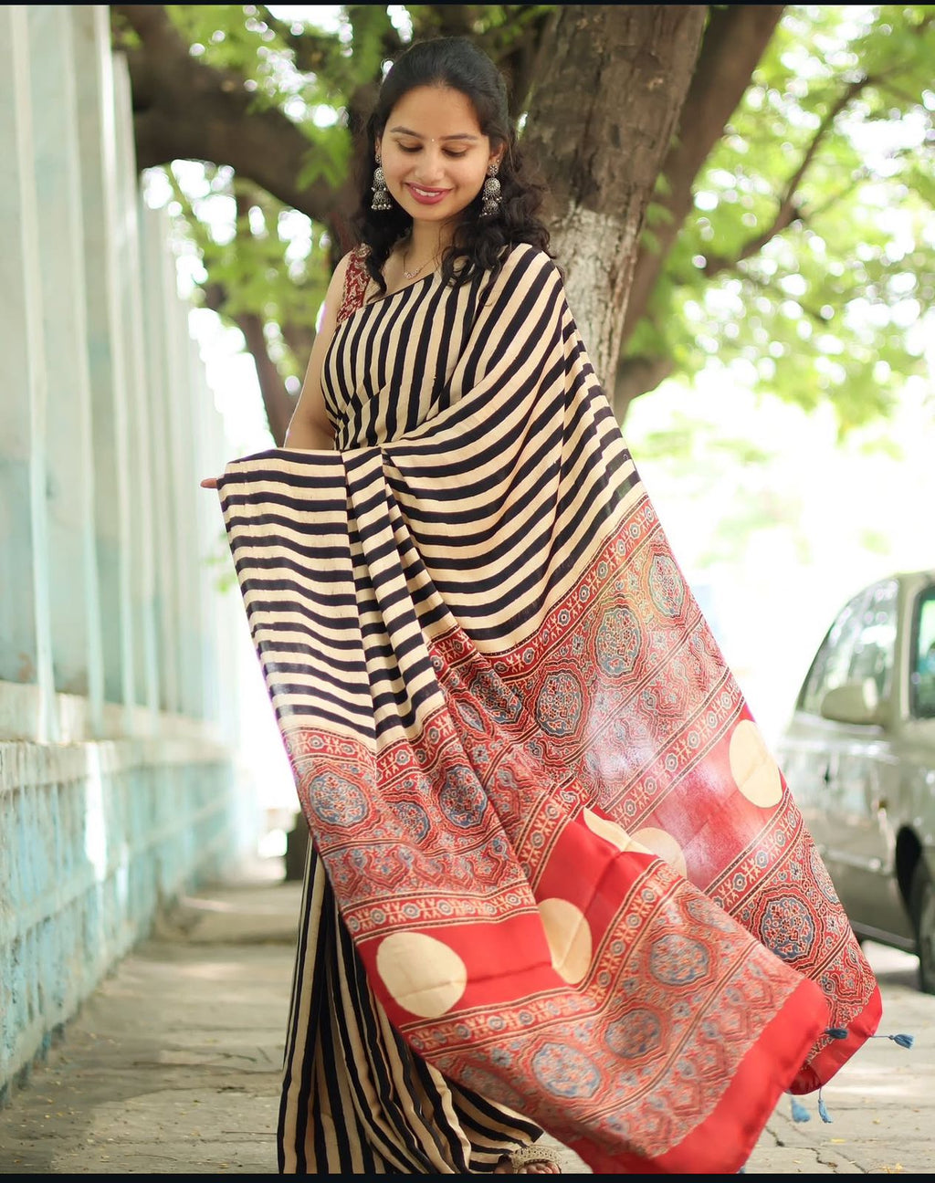 Stylish Beige & Black Striped Saree with Contrast Pallu | Trendy Casual & Office Wear Saree for Women