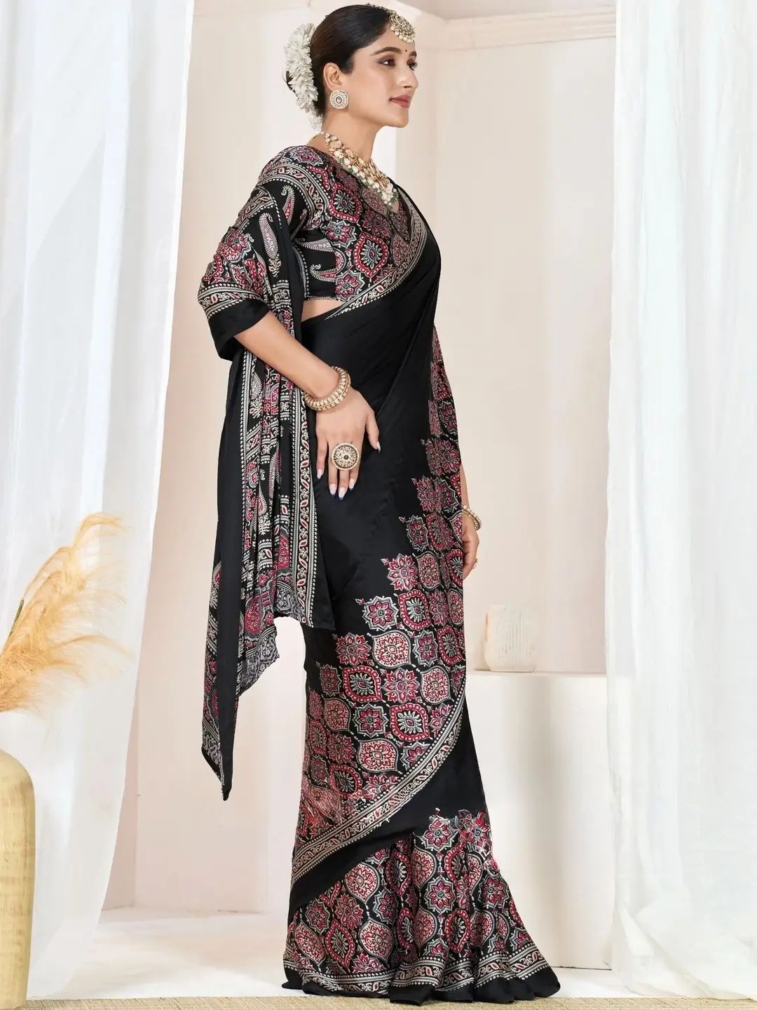 Designer Black Silk Saree with Heavy Printed Border & Blouse | Wedding & Party Wear Saree for Women