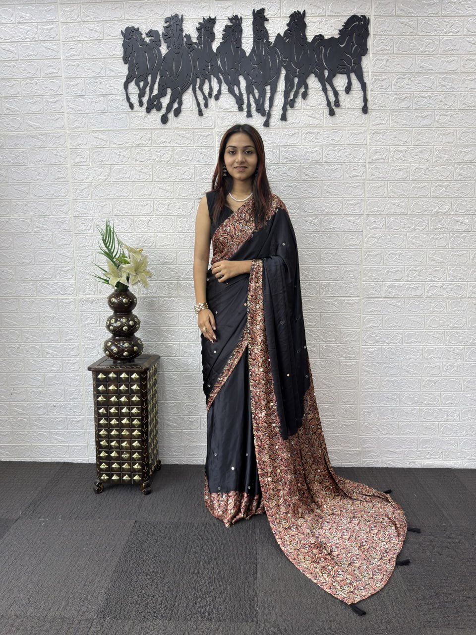 Premium Real Mirror Work Semi Gajji Silk Saree for Women in Black Color – Party Wear, Wedding & Festival Saree