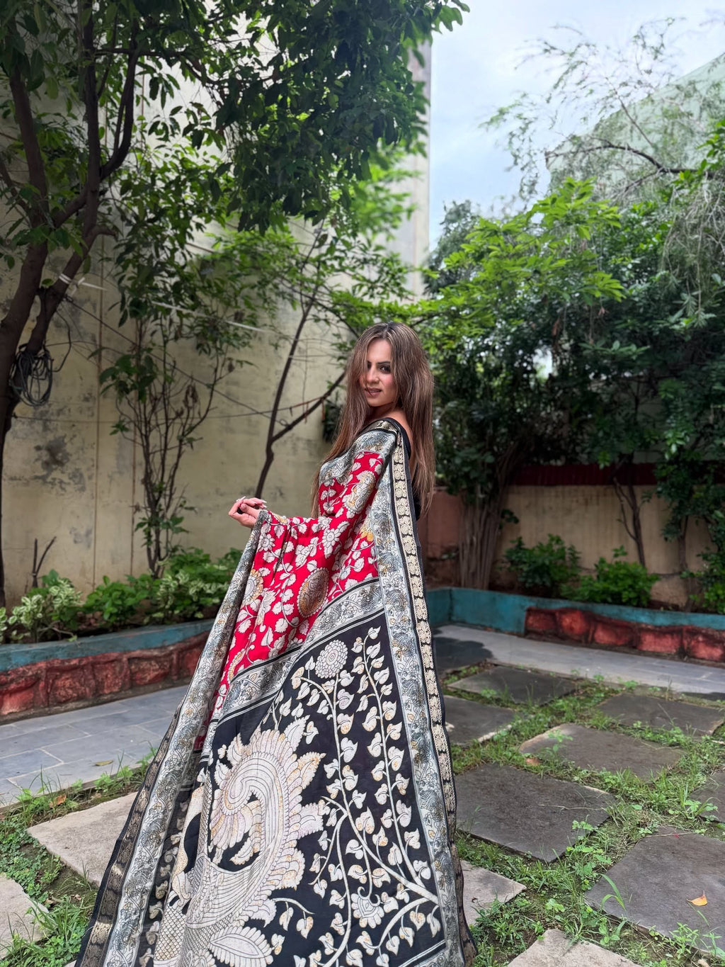 Red Mul Mul Cotton Saree For Women | Party & Function & Weeding Wear