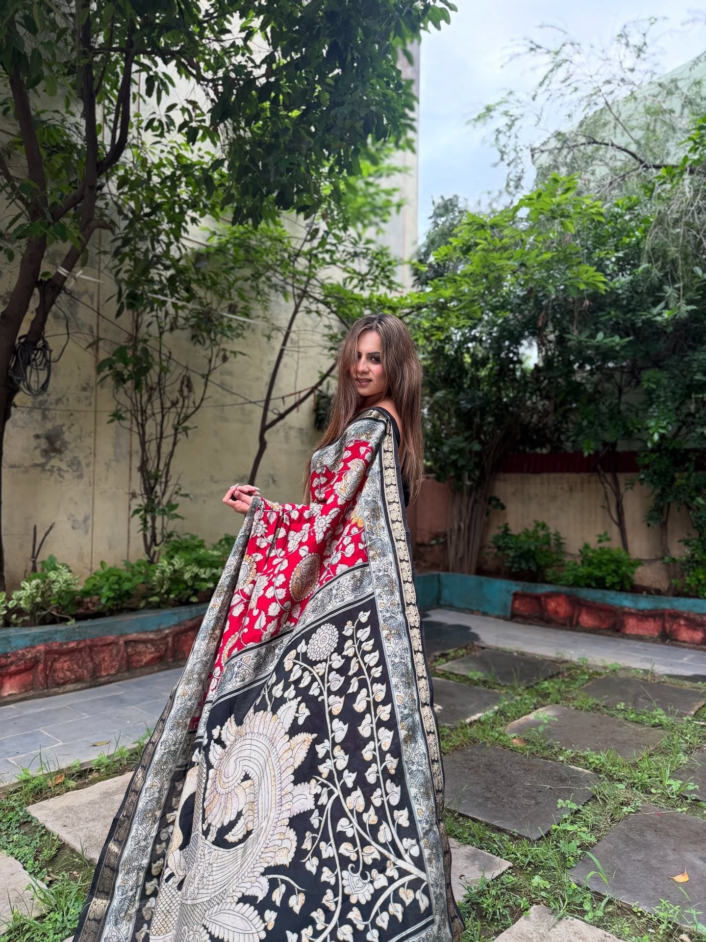 Red Mul Mul Cotton Saree For Women | Party & Function & Weeding Wear