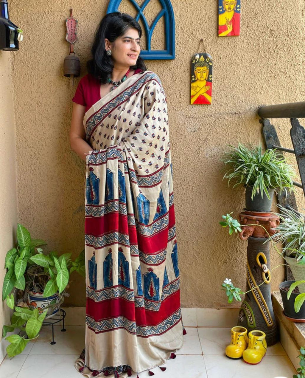 Elegant Cream & Red Printed Saree | Soft Fabric Daily Wear & Festive Saree