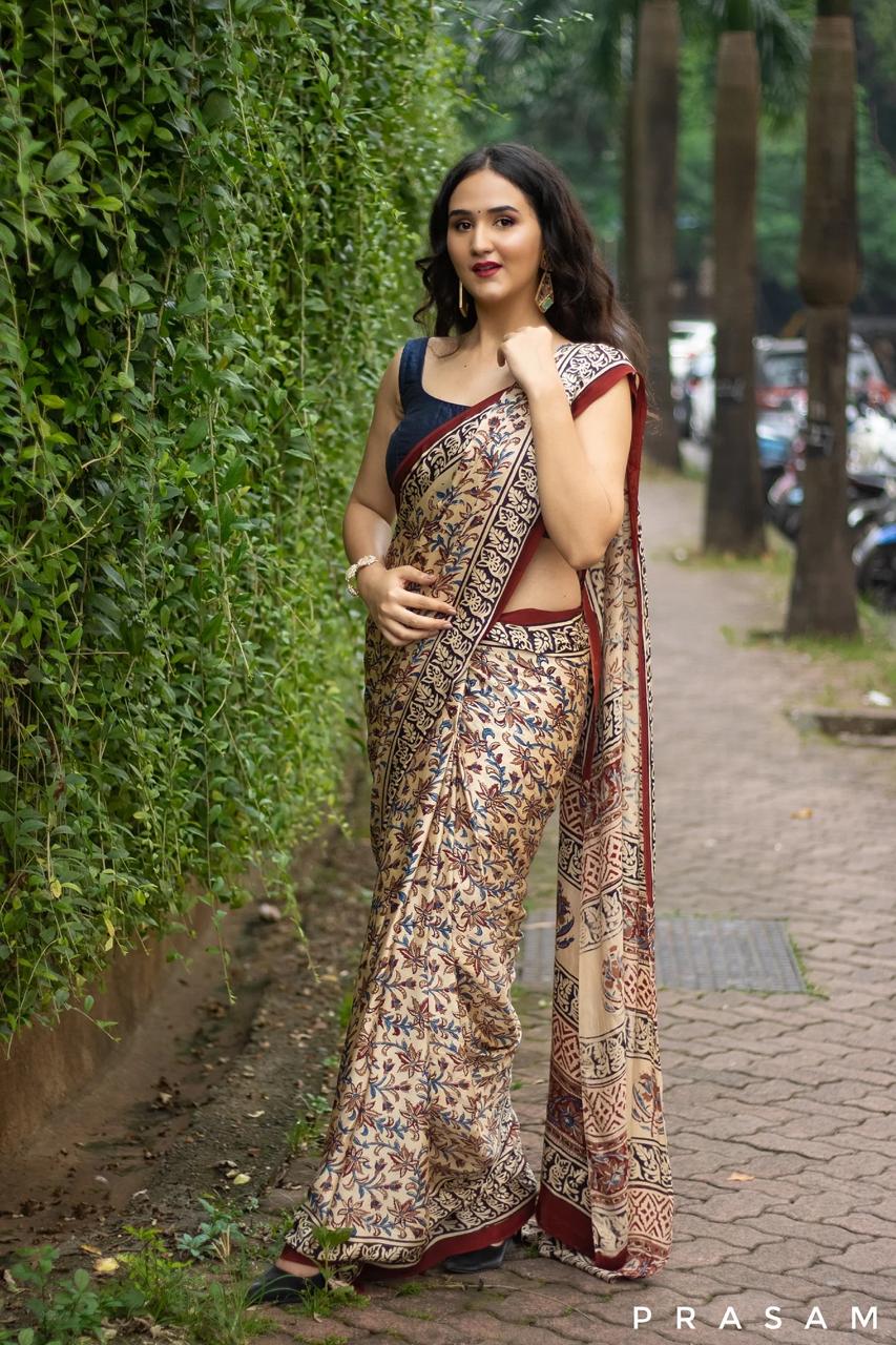 Premium Floral Printed Saree with Traditional Border | Festive & Casual Wear